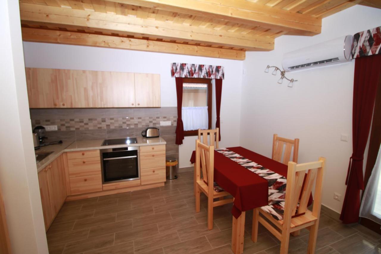 Boni Apartmanok Хедькё Экстерьер фото