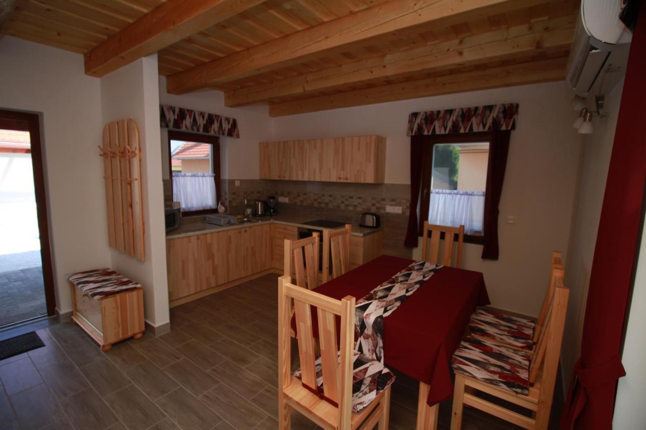 Boni Apartmanok Хедькё Экстерьер фото